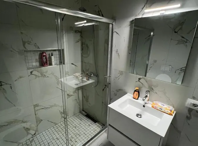 Gersi's Daily 公寓 地拉那